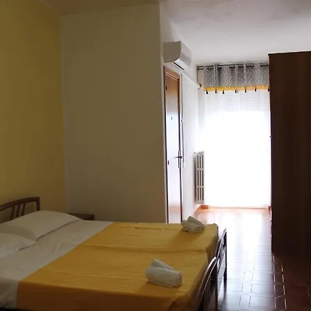 Piccolo Nuova Gestione Hotel 2*