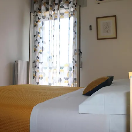 Piccolo Nuova Gestione Hotel 2*