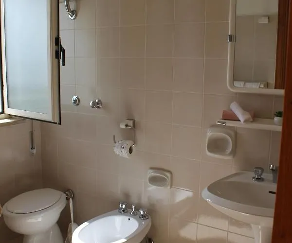 Piccolo Nuova Gestione 2* Cala Gonone