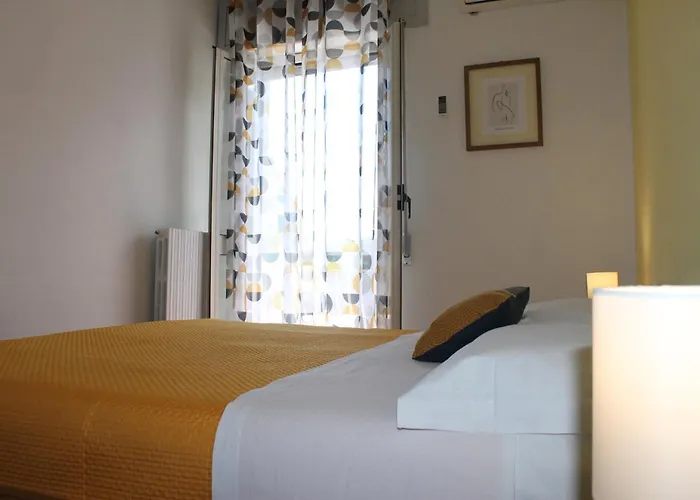 Piccolo Nuova Gestione Hotel 2*